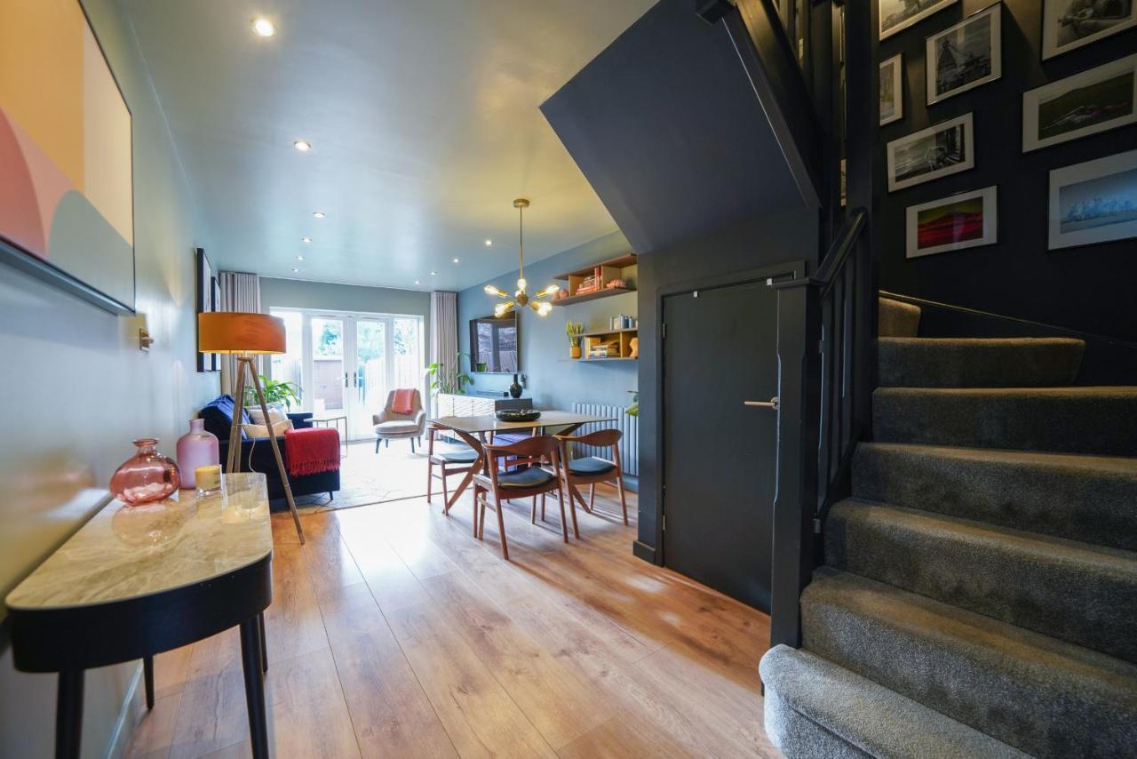 Castle Townhouse Kenilworth - Private Parking - 24 Hr Gym Access - Town Centre Apartment Luaran gambar