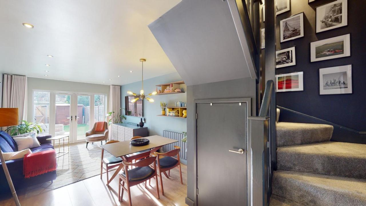 Castle Townhouse Kenilworth - Private Parking - 24 Hr Gym Access - Town Centre Apartment Luaran gambar
