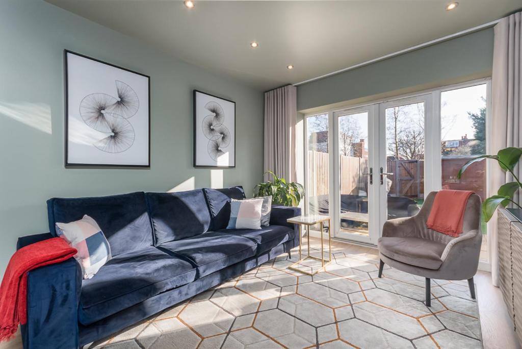 Castle Townhouse Kenilworth - Private Parking - 24 Hr Gym Access - Town Centre Apartment Luaran gambar