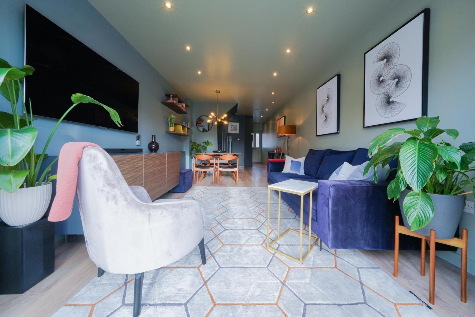 Castle Townhouse Kenilworth - Private Parking - 24 Hr Gym Access - Town Centre Apartment Bilik gambar
